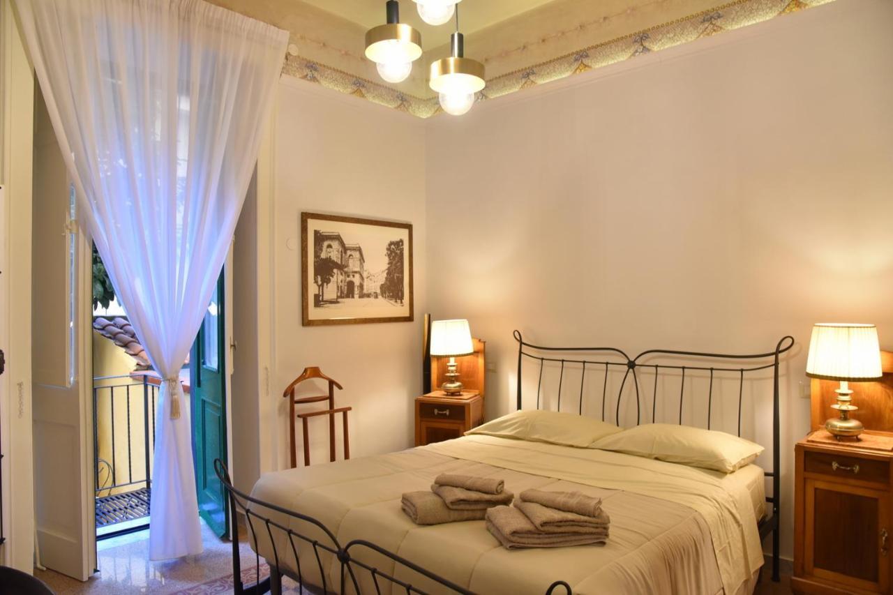 Ripa Garden Room And Suite Салерно Екстер'єр фото